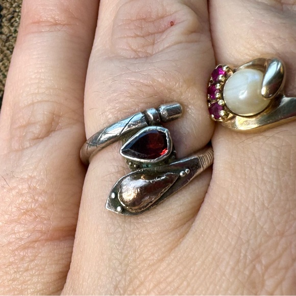 Vintage silver, copper and red stone ring. - Picture 3 of 8